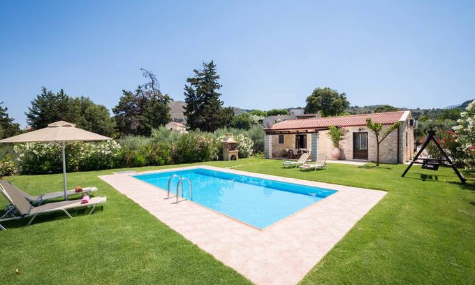 Maza Villa | 2 bd villa with private pool in nature