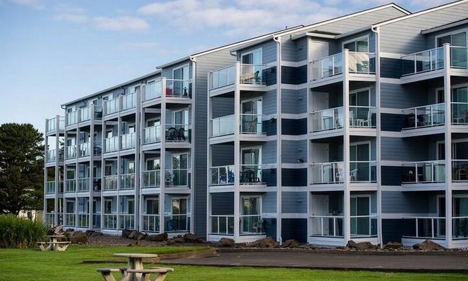 Lincoln City Apartment | Waters Edge 310