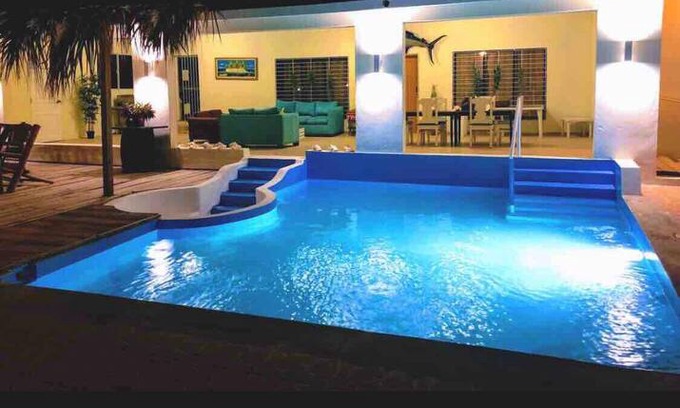 Palmar de Ocoa Villa | Hermosa Villa frente a la playa de Palmar de Ocoa.