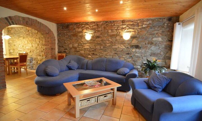Montenau Apartment | Beautiful Apartment in Montenau with Garden