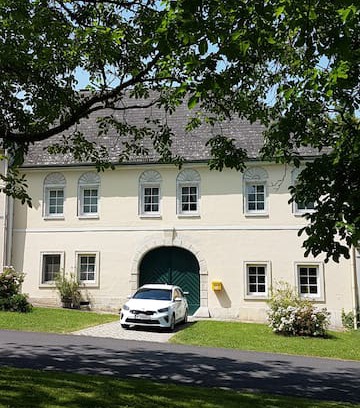 Loretto Apartment | Gästehaus Parkfrieder (Appartment mit Gartenblick)