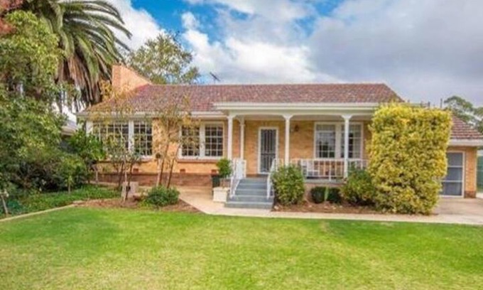Tanunda House | Beds on Bridge Street