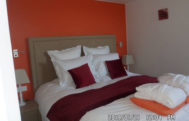 Anzegem Bed & Breakfast | LANDELIJKE, SUBLIEME LIGGING , zicht op de velden.