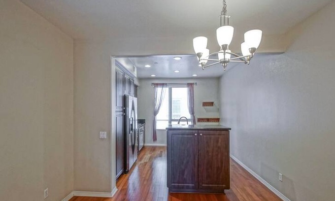 Hawthorne Apartment | Fusion Condo