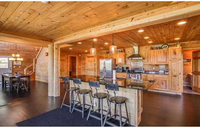 Minong Cabin | Spacious Lake Gilmore Cabin