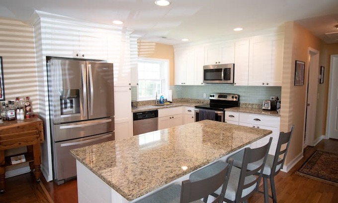 West Ashley House | West Ashley home within 8 min of Downtown!