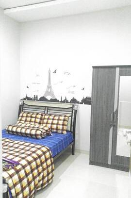 Malang House | Griya Papa Biru B5 Palmview Homestay