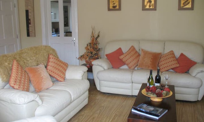 Portnablagh House | 15 THE LINKS DUNFANAGHY