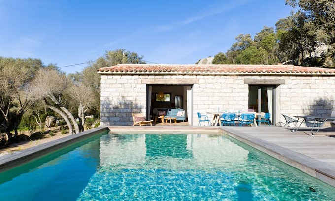 Figari Villa | Bergerie Lucia avec piscine chauffée vue mer, clim