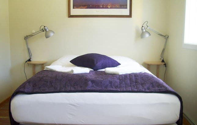 Seydisfjordur House | Double or Twin Room With Private Bathroom with Nice Atmosphere