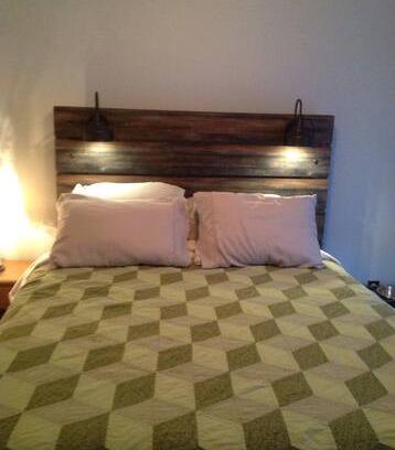 Smithsburg House | Cozy,Comfortable . Close to Appalachian trail