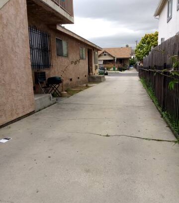 East Hollywood House | Dorm-LA 817 Unit 1 / Room B