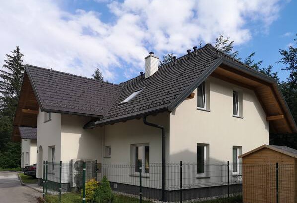 Ribcev Laz House | Bright Villa Melody in a forest near Bohinj Lake