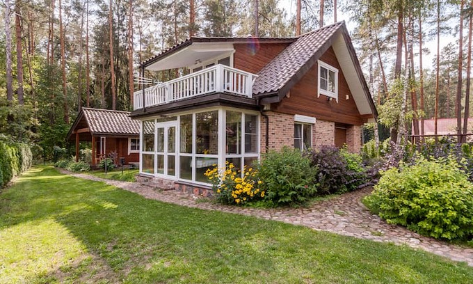 Varena House | Glukas House - forest & lake panorama