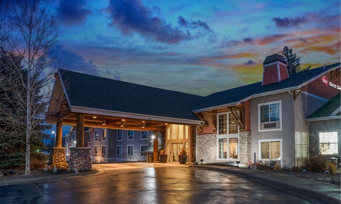 Evergreen Hotel | Best Western Plus Kalispell/Glacier Park West Hotel & Suites