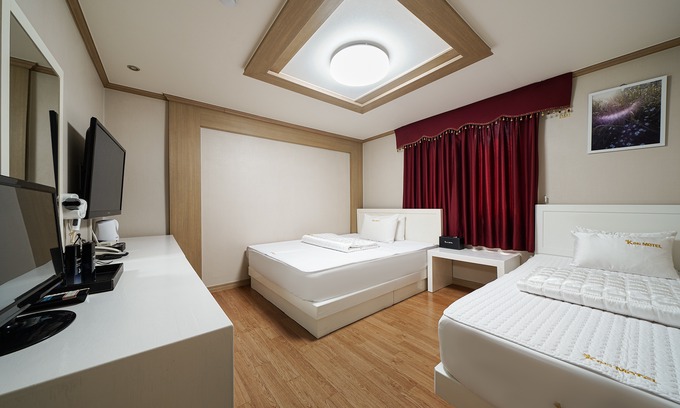 Chungmu Hotel | Tongyeong King