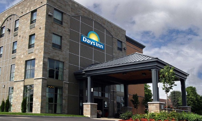Saint-Nicolas Hotel | Days Inn by Wyndham Levis