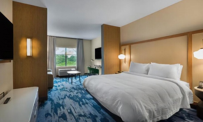 Statesville Hotel | Fairfield Inn & Suites by Marriott Statesville