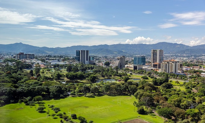 Mata Redonda Hotel | Hilton San Jose La Sabana