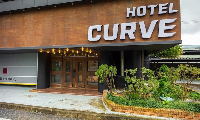 Songman Hotel | Iksan Hotel Curve