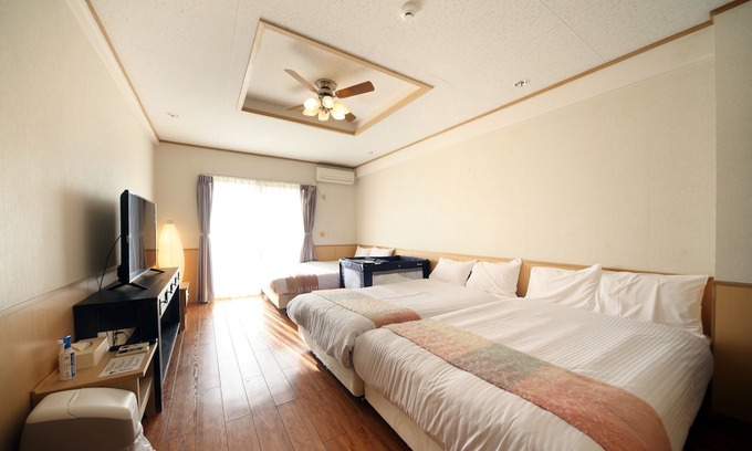 Kadena-cho Hotel | Green Garden Hills 2F-1