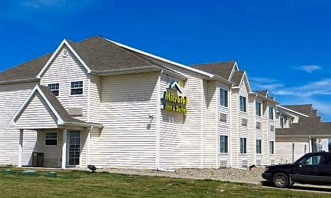 Colfax Hotel | Microtel Inn & Suites by Wyndham Colfax