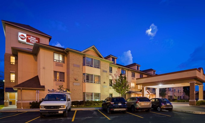Burlington Hotel | Best Western Plus Burlington Inn & Suites