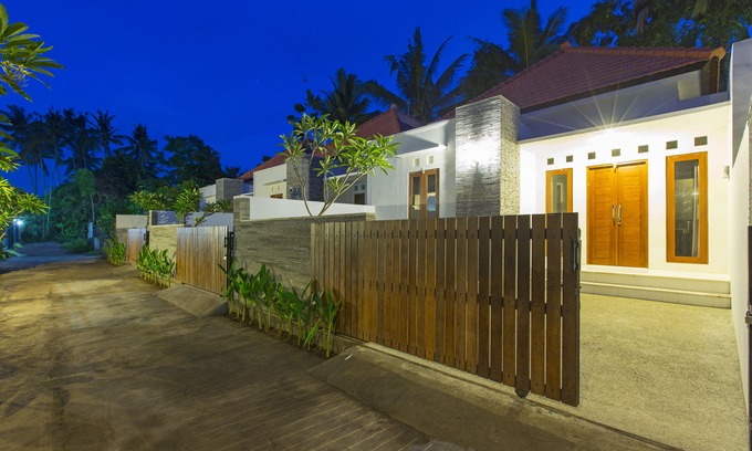 Anturan Hotel | Odika Lovina House and Villa