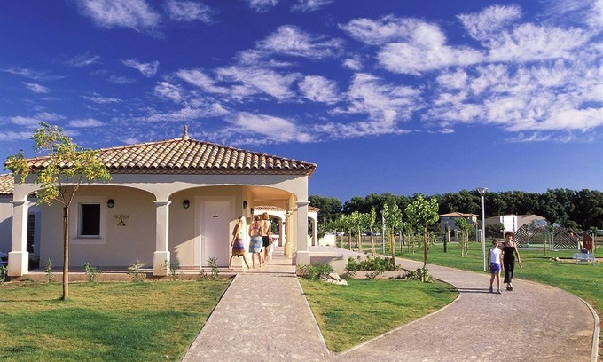 Homps Hotel | Vacancéole - Port Minervois, les Hauts du Lac