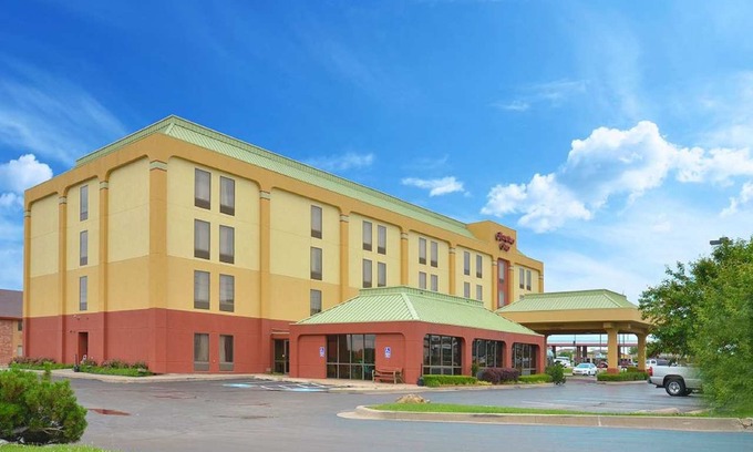Broken Arrow Hotel | Hampton Inn Tulsa/Broken Arrow