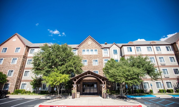 Gateway Hotel | Sonesta ES Suites Austin the Domain Area