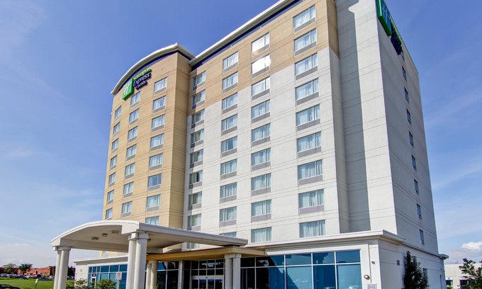 Richmond Hill Hotel | Holiday Inn Express Hotel & Suites Toronto - Markham, an Ihg Hotel