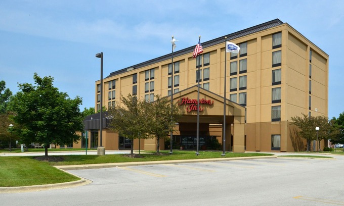 Carol Stream Hotel | Hampton Inn Chicago-Carol Stream