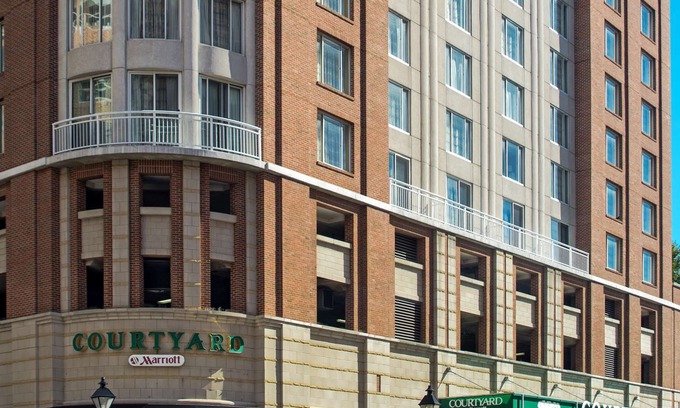 Harbor East Hotel | Courtyard by Marriott Baltimore Downtown/Inner Harbor