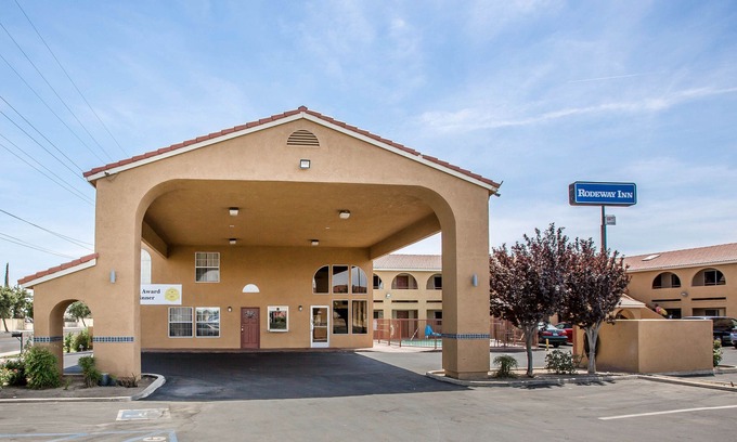 Delano Hotel | Rodeway Inn Delano