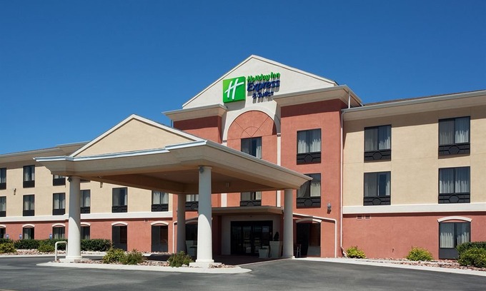 Douglas Hotel | Holiday Inn Express & Suites Douglas, an Ihg Hotel