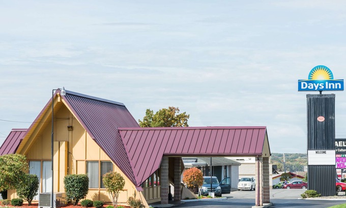 Niles Hotel | Days Inn by Wyndham Niles