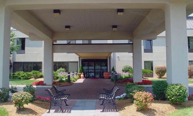 Grove City Hotel | Hampton Inn Columbus-South