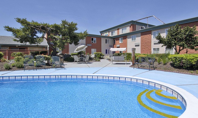 Mount Vernon Hotel | Days Inn by Wyndham Mt. Vernon