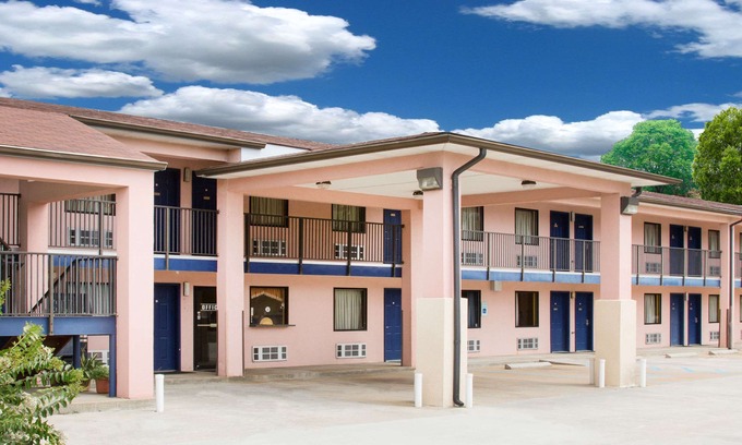 Camilla Hotel | Days Inn by Wyndham Camilla