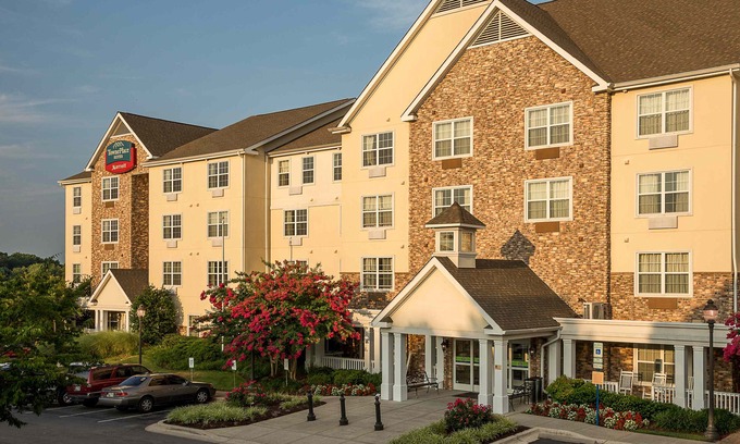 Linthicum Heights Hotel | TownePlace Suites by Marriott Baltimore BWI Airport