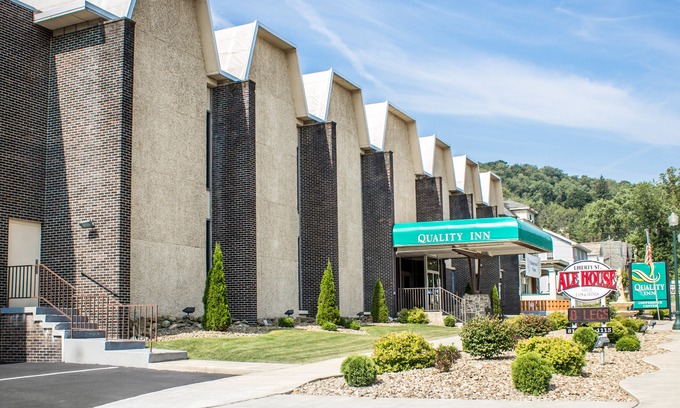Franklin Hotel | Quality Inn & Conference Center