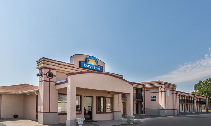 El Reno Hotel | Days Inn by Wyndham El Reno