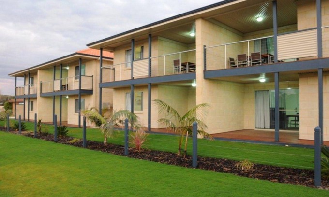Cervantes Hotel | Pinnacles Edge Resort