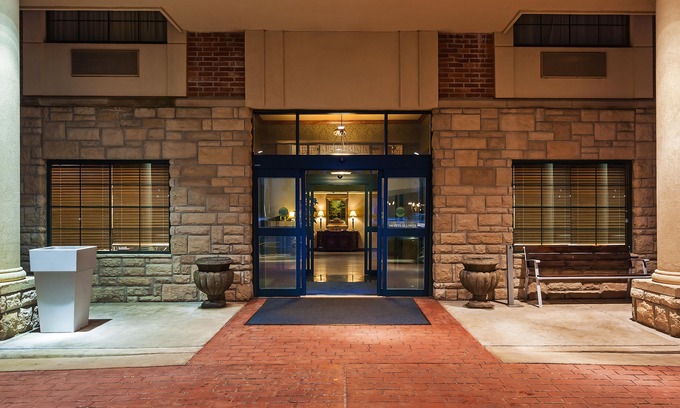 Broken Arrow Hotel | Holiday Inn Express Tulsa S Broken Arrow Hwy 51, an Ihg Hotel