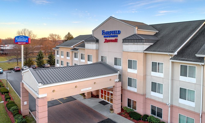Edison Hotel | Fairfield Inn & Suites by Marriott Edison - South Plainfield