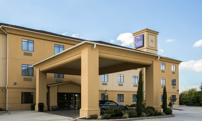 Fairbanks Hotel | Sleep Inn & Suites Highway 290/Northwest Freeway