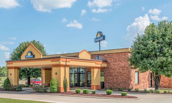 Calvert City Hotel | Days Inn by Wyndham Calvert City