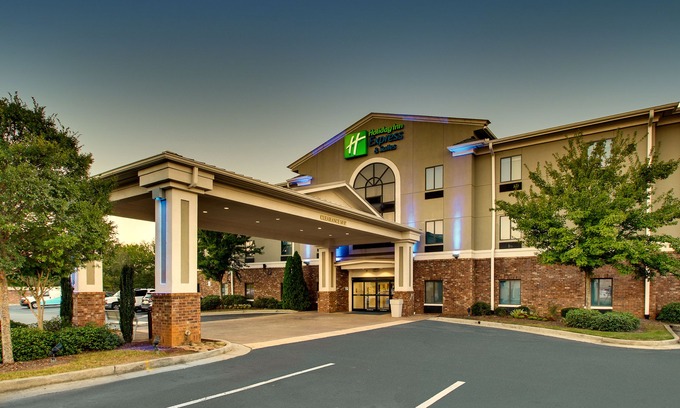 Clarkdale Hotel | Holiday Inn Express Hotel & Suites Austell Powder Springs, an Ihg Hotel