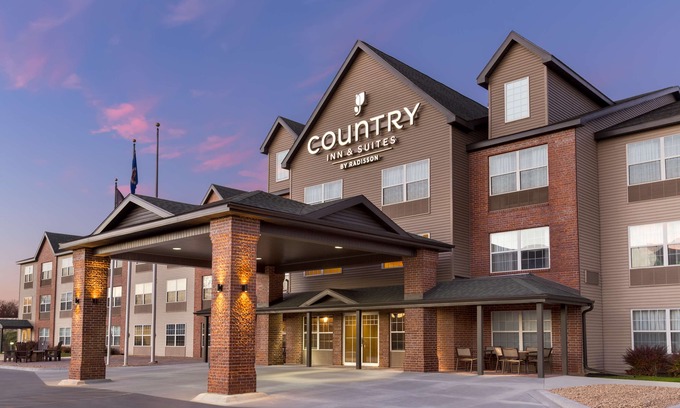 Rochester Hotel | Country Inn & Suites by Radisson, Rochester South, MN